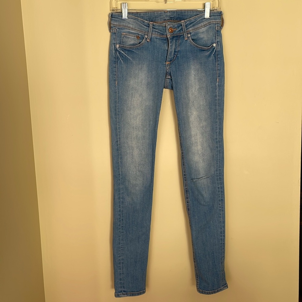 Women’s H & M Skinny Jeans